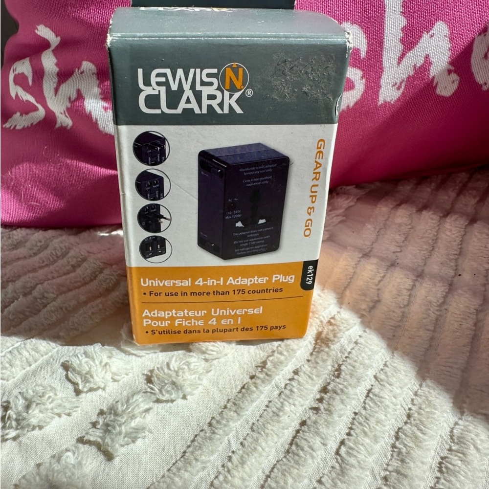 Lewis N Clark Universal 4-in-1 Adapter Plug